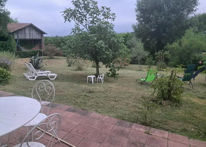 Дом отдыха Chez Elisa *